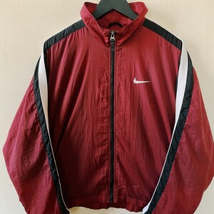 burgundy nike bomber jacket