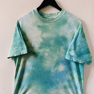 T hotsell shirt tayenday