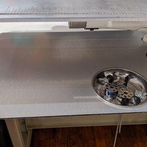 Encaixe de mesa de costura feito de material composto de alumínio