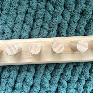 Chunky Blanket Loom for Jumbo Yarn 38”  - Customizable Knitting Loom - Foldable and portable