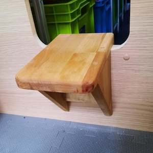 Step to the bed for vans such as Sunlight Cliff and other models