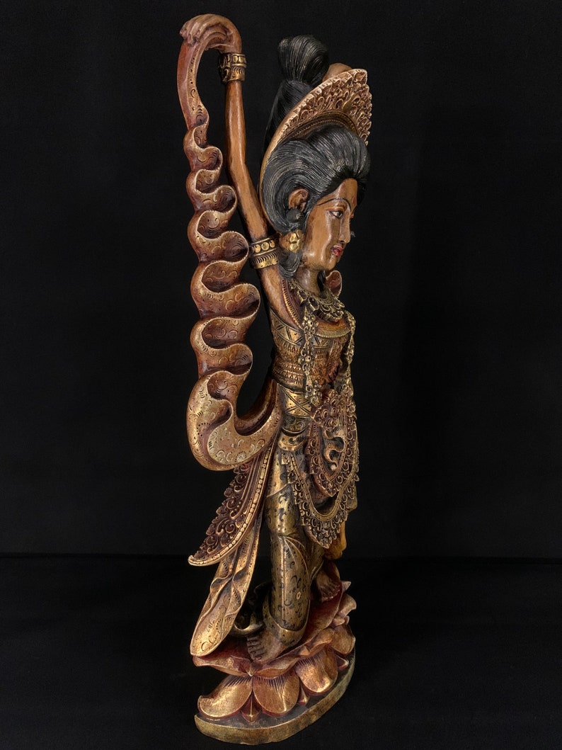 Huge Balinese Legong Dancer, Vintage Bali Dancer, Wooden Statue, Hand Carving, Hand Painted, Balinese Wood Sculpture, Bali Art Decor image 8