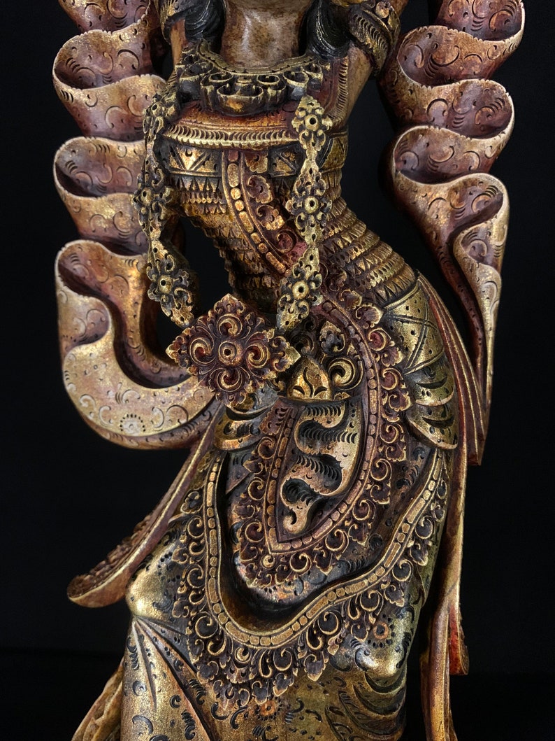 Huge Balinese Legong Dancer, Vintage Bali Dancer, Wooden Statue, Hand Carving, Hand Painted, Balinese Wood Sculpture, Bali Art Decor image 7