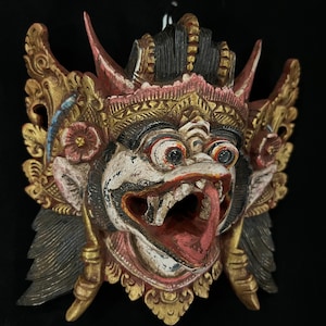 Indonesian Garuda Bali Wooden Mask Hand Carved Eagle Sculpture Vintage Mask Balinese Mask Wall Art Decor Traditional Mask