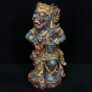 Rakshasa Wooden Sculpture Hindu Giant Balinese Wood Statue Ramayana Figurines Home Decor Art Decor Bali Wood Statue Vintage Statue