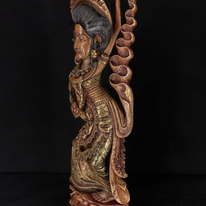 Huge Balinese Legong Dancer, Vintage Bali Dancer, Wooden Statue, Hand Carving, Hand Painted, Balinese Wood Sculpture, Bali Art Decor image 6
