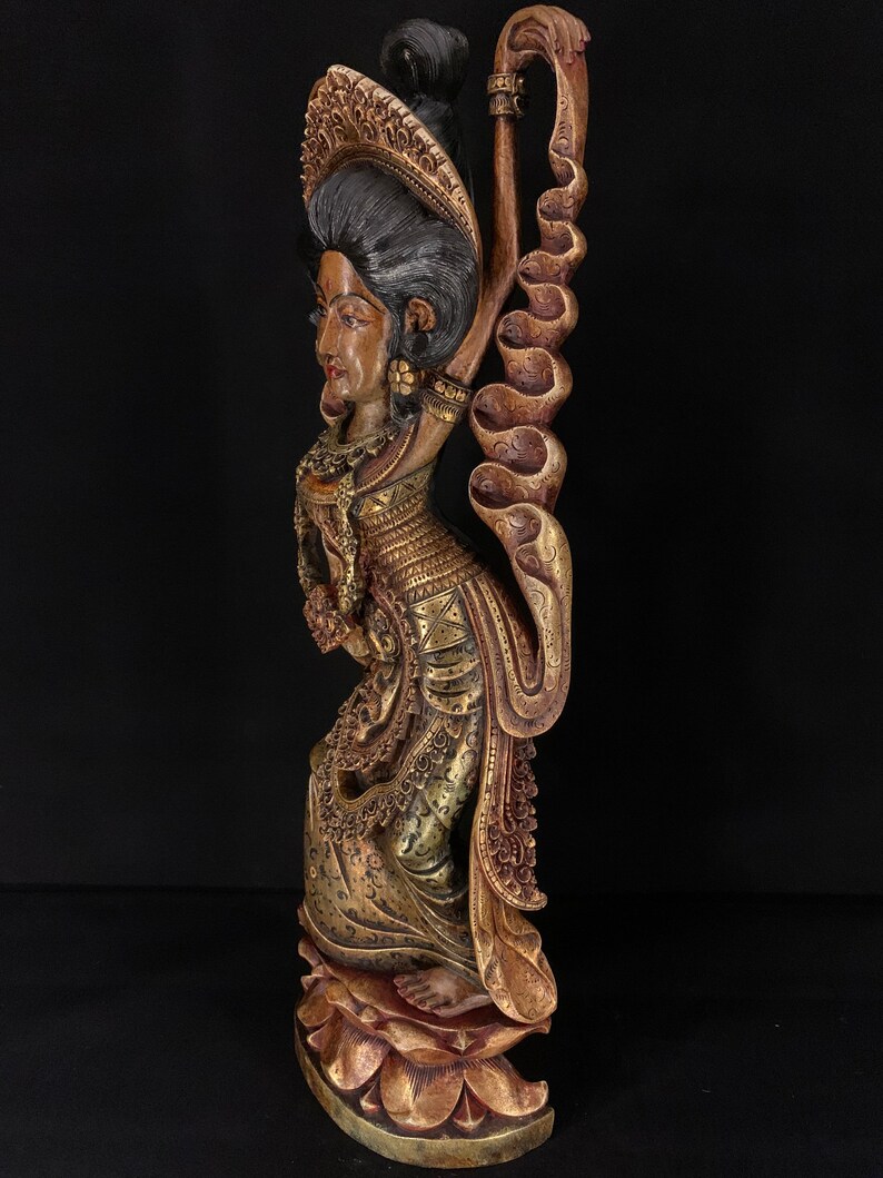 Huge Balinese Legong Dancer, Vintage Bali Dancer, Wooden Statue, Hand Carving, Hand Painted, Balinese Wood Sculpture, Bali Art Decor image 6
