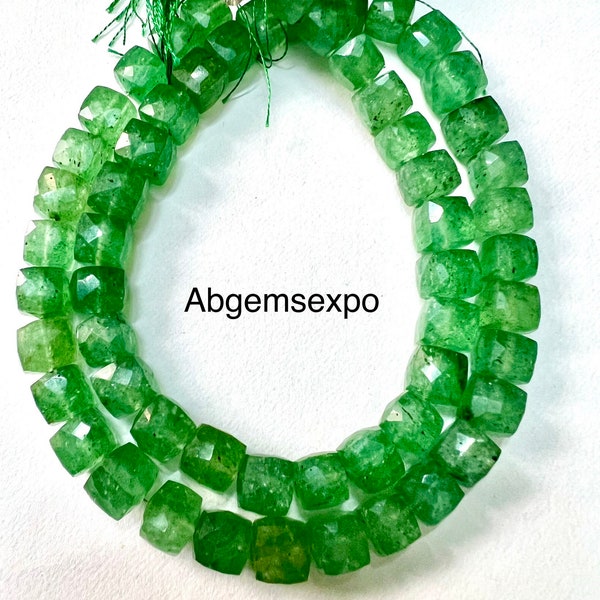 Pierre précieuse de boîte à facettes de fraise verte naturelle.16 pouces de long brin.taille 8 mm.Pierre précieuse de bijoux de collier.fabrication de bijoux