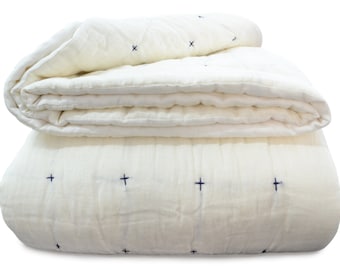 Handmade Lightweight Linen Quilt, 100% Linen Quilt With Pure Cotton Batting And Reverse Side, Queen Quilt Set, King Quilt Set, Linen Bedding