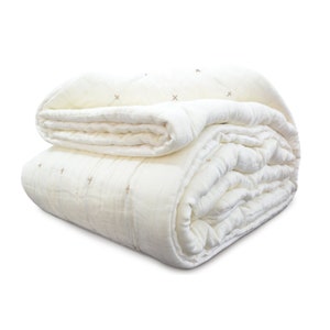 Ivory Beige Linen Quilt, Handmade Cotton Batting Quilt, Beige Quilting Stitch, Available in Multiple Sizes, Quilts, Shams, Bed Scarf