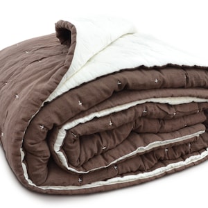 Brauner Leinen Quilt, Brauner Quilt und Decke, Quilt nach Maß, Handgefertigter Quilt, Queen-Size-Quilt, King-Size-Quilt, Leinenbettwäsche-Set