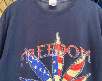 Rare Freedom  Marijuana Big Graphic T shirt / Art / Pop Art