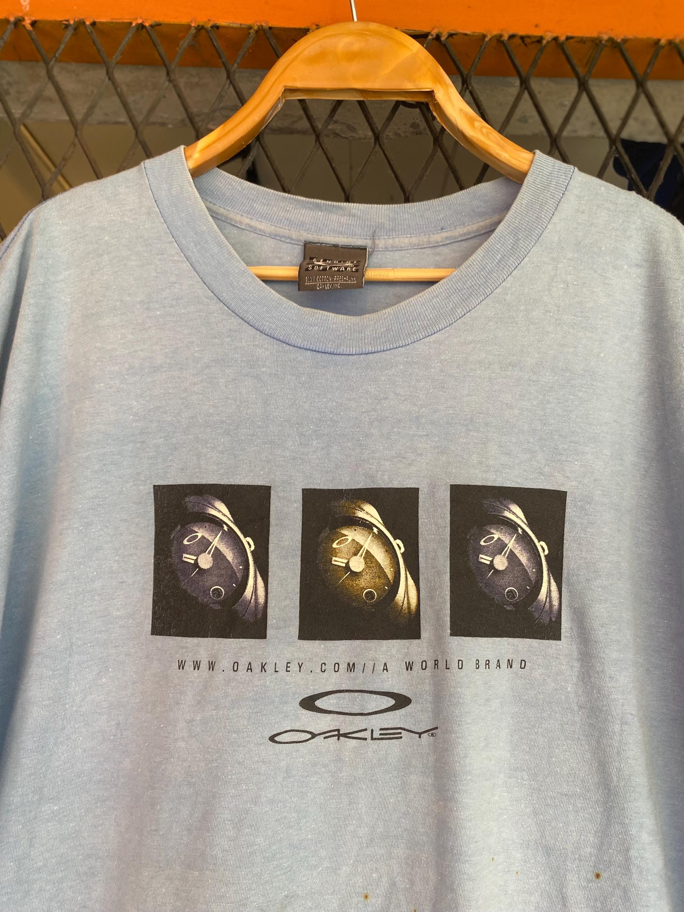 Oakley software t shirt - Etsy 日本