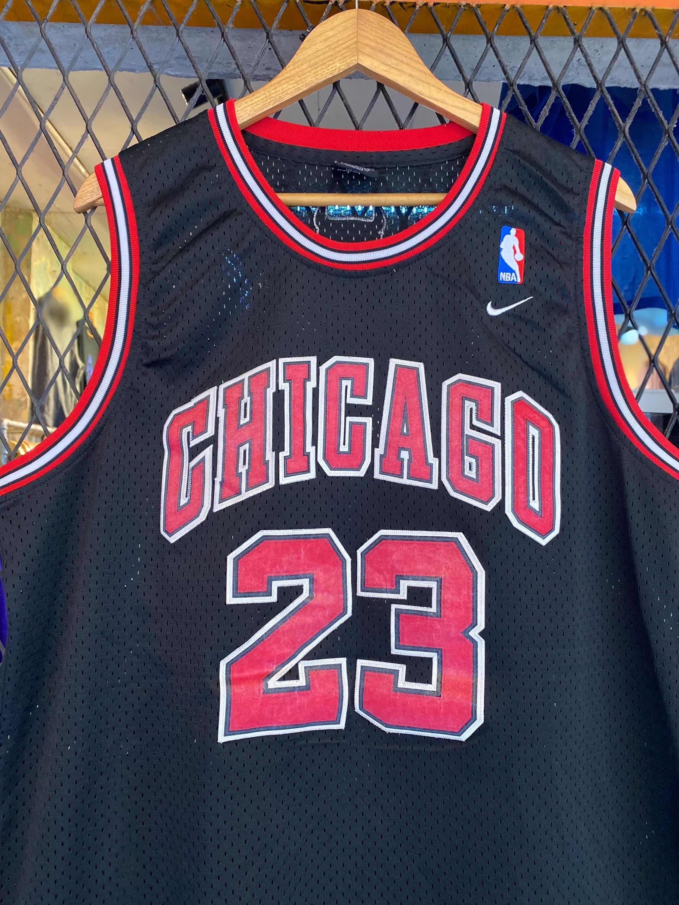 Chicago Bulls 23 Jersey - Etsy Singapore