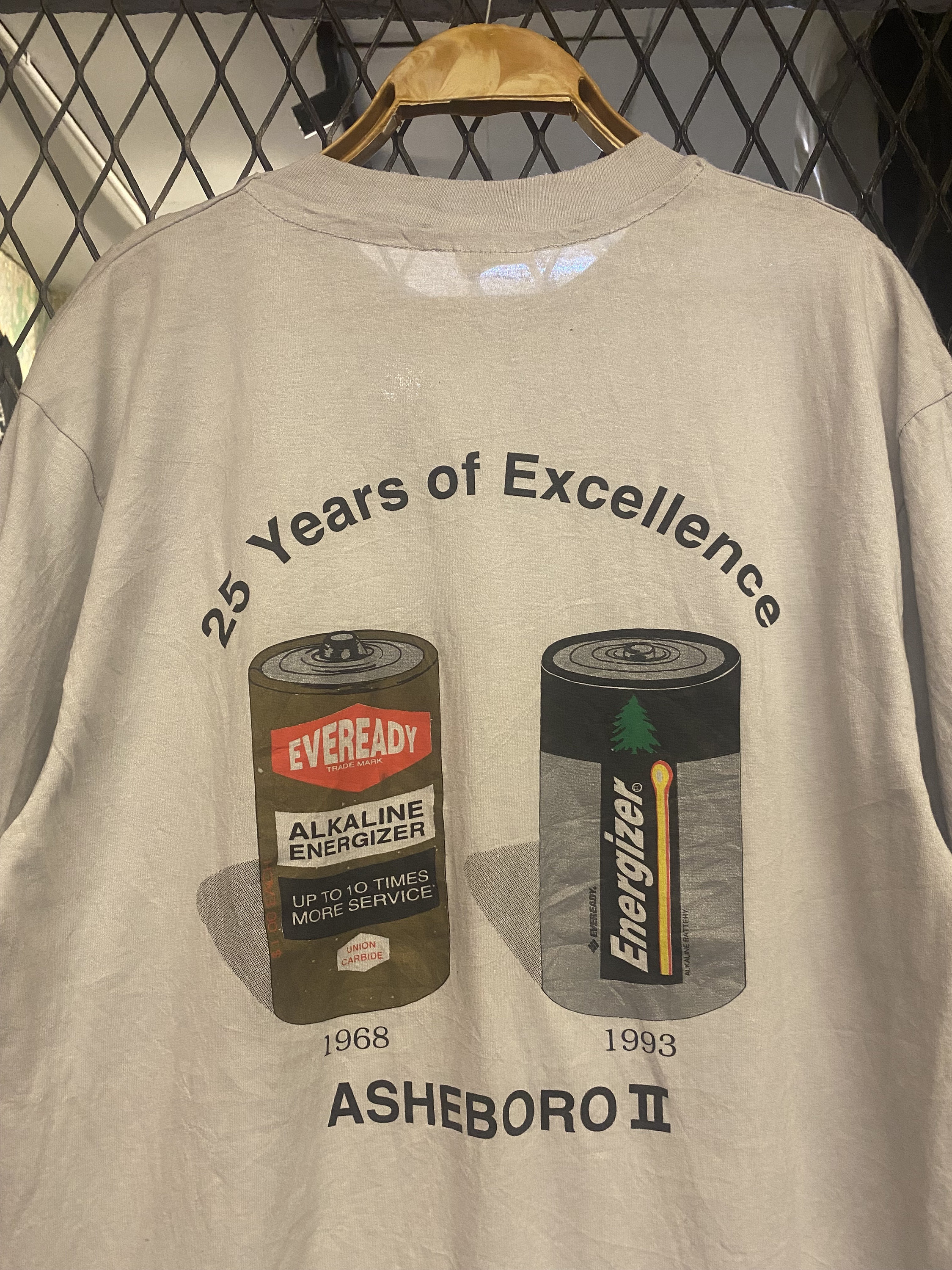 Vtg 90s Promo Tee Energizer / Eveready Battery Advertising T Shirt 