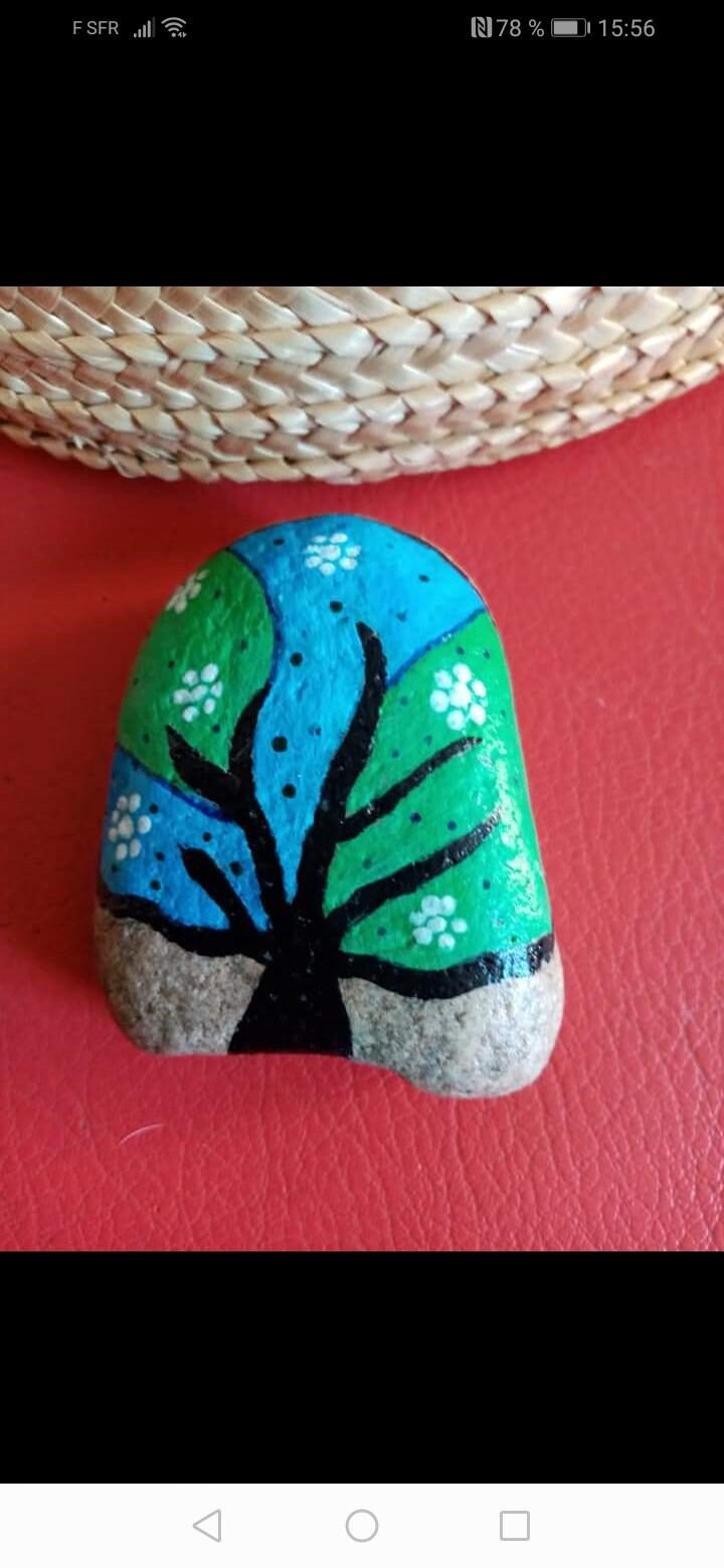 Galet ArbreVert et Bleu