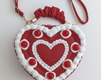 Frosted sweet heart cake bag