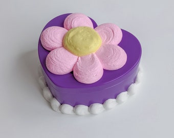 Daisy cake jewellery box