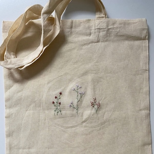 Jutebeutel bestickt | Totebag | Tragetasche | Blumen | Stickerei