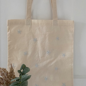 Jutebeutel | Handbestickt | Blumen