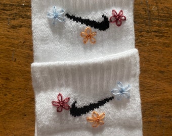 Chaussettes brodées | Broderie de fleurs | Individuellement