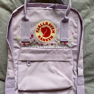 Rucksack bestickt Blumenwiese Fjällräven Kanken Bild 3