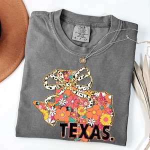 Camiseta floral con el logo de Texas, camiseta del estado de Texas, camisetas con el mapa de Texas, camiseta del estado de origen, camiseta del orgullo texano, camiseta del vaquero texano
