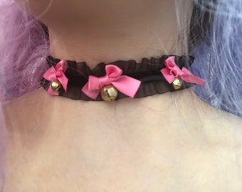 Simple collar with bells and ribbons
