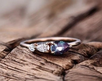 Vintage Alexandrite Engagement Ring,Pear Cut Gems,Art Deco Moissanite Wedding Band,3 Stone Unique Women Bridal Promise Ring,Sterling Silver