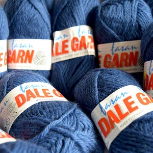 DALE GARN Fasan Yarn - 18 x 50g skeins (900g total) Blue Norwegian Yarn - Scandinavian Pure Wool Vintage - Retro - Yarn - Knitting, Crochet