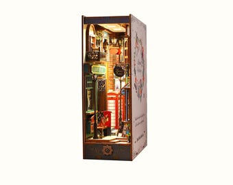 London Streetview Book Nook: DIY Wooden Miniature Scene Christmas gift