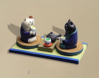 Encantadora Decoración de Escritorio en Resina de Fiesta de Té Gatuna – Set Miniatura de Colección