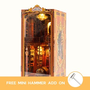 Kit DIY Biblioteca Monasterio - Escena de Miniatura de Madera con Protección Contra el Polvo