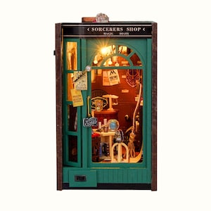 Sorcerer's Shop DIY Magic Diary Book Nook - Idealny do magicznej dekoracji domu - Drewniana scena tajemnicy w stylu vintage | Booklover Diorama Gifts