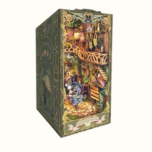 Betoverende Greenfield Mystery Garden Book Nook | DIY houten boekenhoekset | 3D Vaderdagcadeau voor boekenliefhebbers Vaderdagcadeau