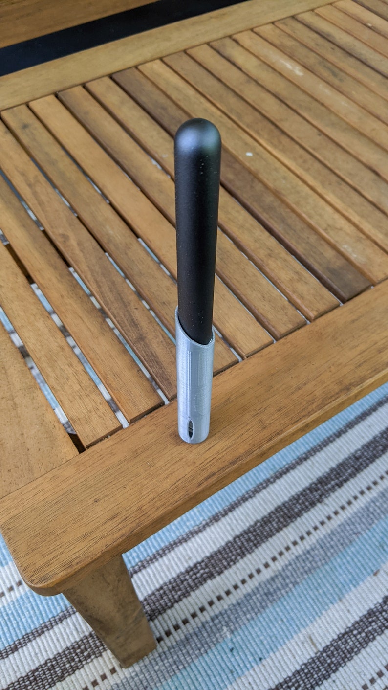 UNBRAND3DPrints Toothbrush Travel Case - Thumbnail 2