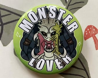 Monster Lover Button - scifi predator yautja avp alien waterproof charm pin
