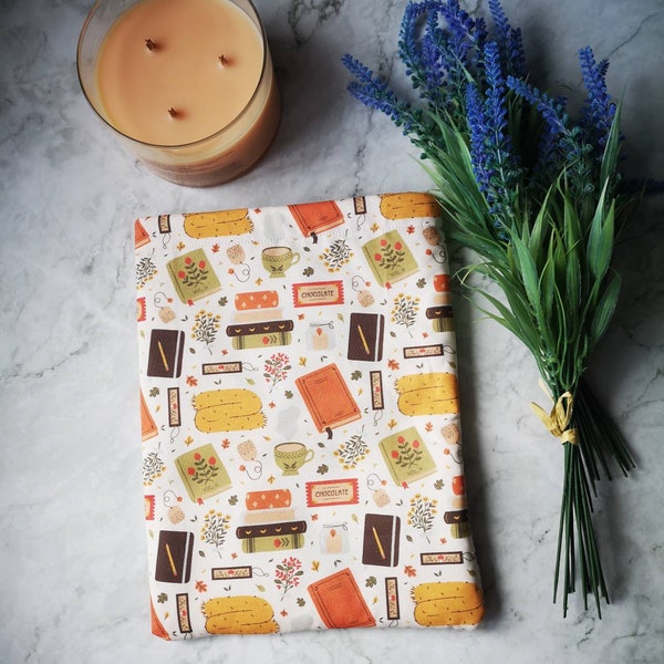 Bookish Cosy theme, Book Sleeve, Sleeve, Book Pouch, Book Cosy, Book Protector, Padded Pouch Bookish Reading Gift, kindle sleeve pouch