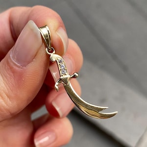 Dainty 14K Solid Gold Zulfiqar Sword Necklace / Personalized Engraved Sword Necklace / Sword Pendant Unisex / Fine Jewelry by Likya