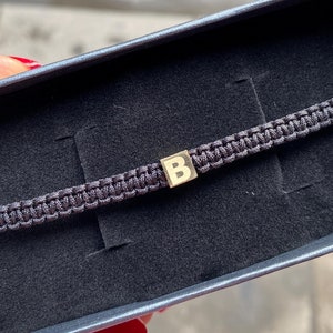 Pulsera personalizada con grabado para hombre en oro macizo de 14 quilates / Pulsera personalizada con letra cúbica de 6 mm / Joyería con letras grabadas