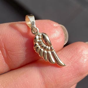 Angel Wing Charm 14K Solid Gold / 14K Gold Angel Wing Pendant / Protection Jewelry / Angel Wing Necklace Jewelry / Meaningful Jewelry