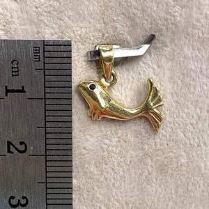 Dainty 14K Solid Gold Fish Necklace / Fish Pendant /  14K Gold Fish Charm / Hawaiian Fish Pendant / Birthday Gift / Gold Fish Jewelry