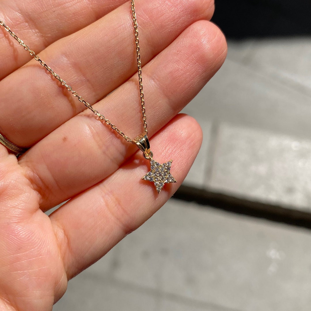 Shiny Star Pendant Necklace