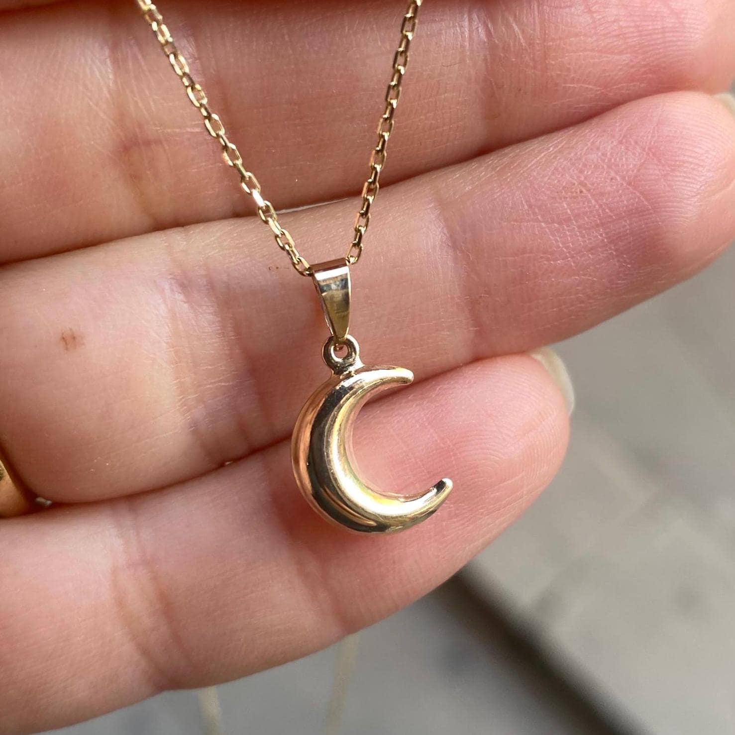 14K Solid Gold Crescent Moon Pendant Necklace: Celestial Jewelry