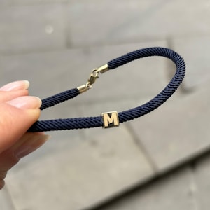 Pulsera con letra personalizada para hombre, oro macizo de 14 quilates, cordón de 6 mm con letra cúbica, pulsera con letra grabada personalizada, regalo para hombre.