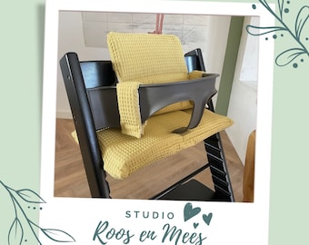Ensemble de coussins en tissu gaufré de luxe pour chaise haute Stokke Tripp Trapp© - tissu gaufré jaune doux - housse stokke/ sitzkisses/ coussin
