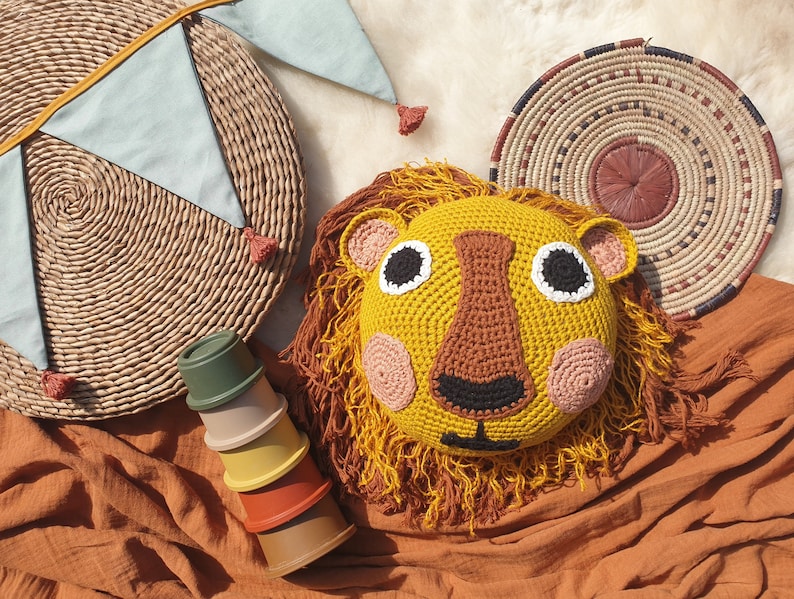 Large Crochet Pattern Lion Wall Hanging Faux Animal Head Nursery Decoration Bedroom Wall Mount Art Boho Scandi Jungle Safari Nordic Minimal image 1