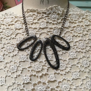 Oval shapes necklace Vintage jewelry Metallic gray pendant 90s necklace Grunge Hipster fashion