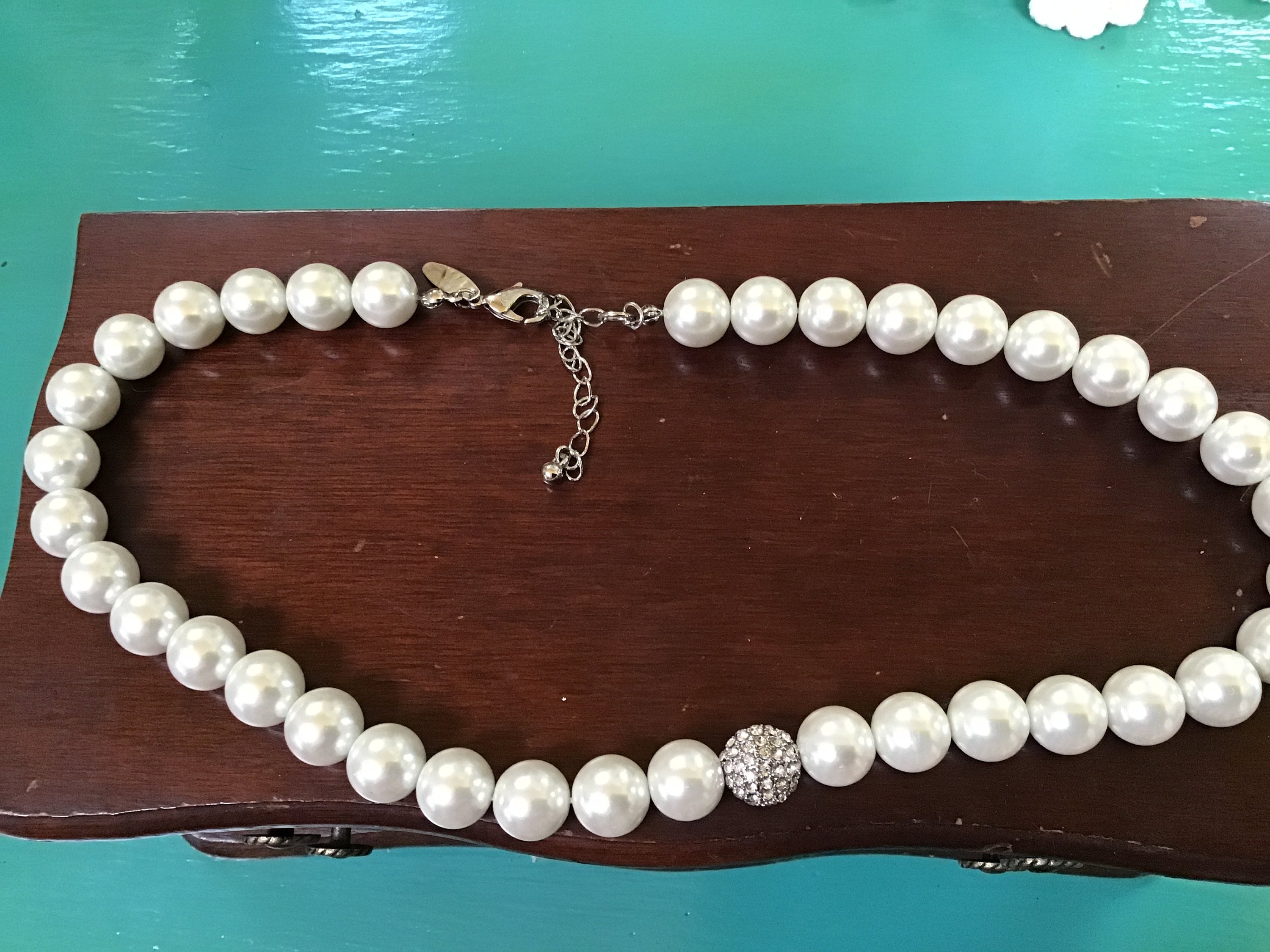 Vintage Pearl Necklace With Rhinestones Ball Fashion Costume