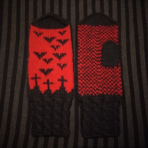 Bats Flying Over the Cemetery - Mittens | Knitting Pattern